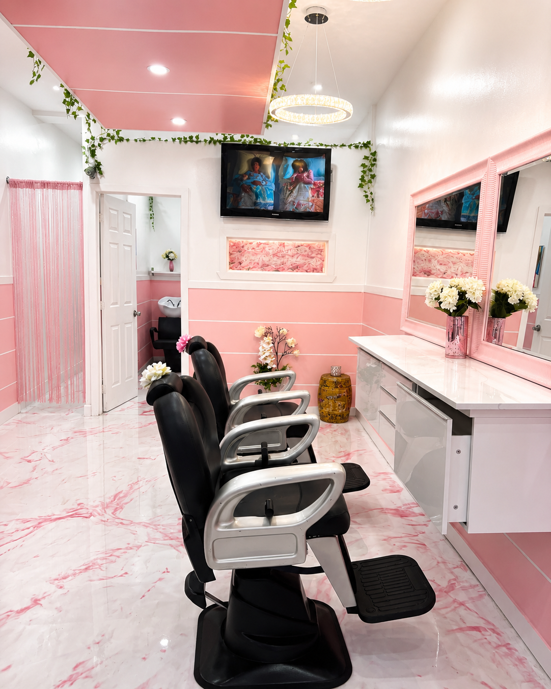 Inside Salon Bollywood